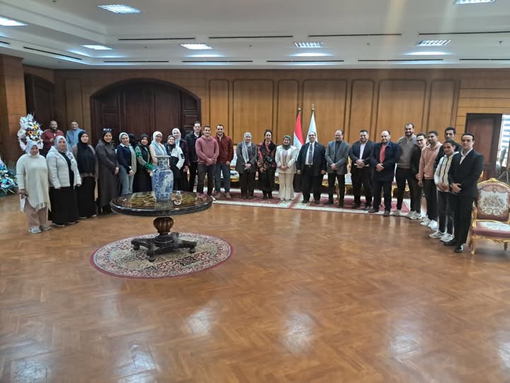 تهنئة الأستــاذ الدكتور يحيي  زكرياء عيد لصدور قرار  بتولي سيادته منصب رئيس جامعة كفر الشيخ