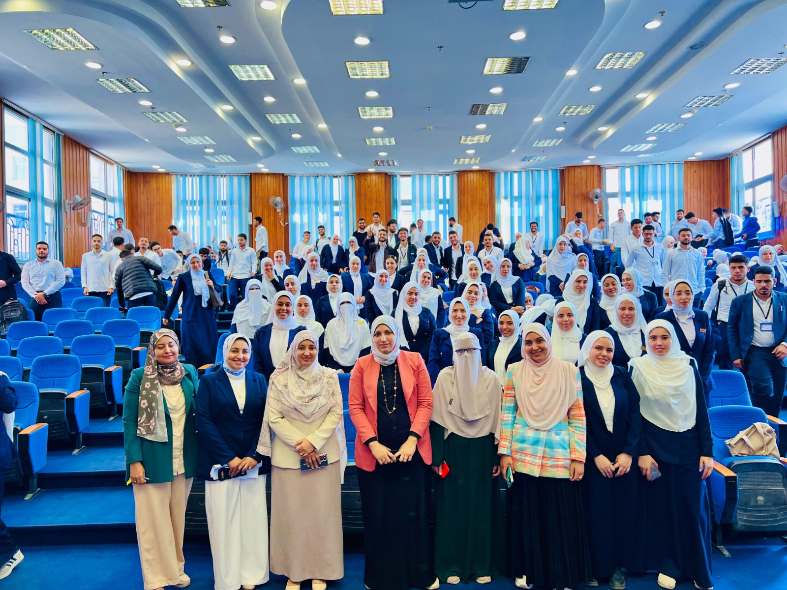 الرعاية النفسية الأولية في مواجهة الأزمات : التعافي والصمود